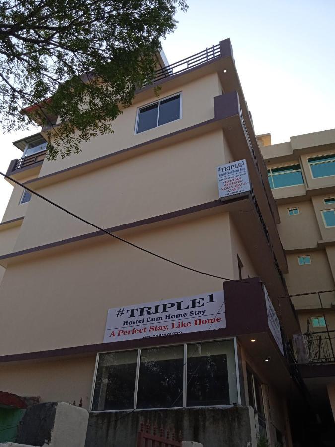 Triple1 Hostel & Homestay Rishīkesh Eksteriør billede