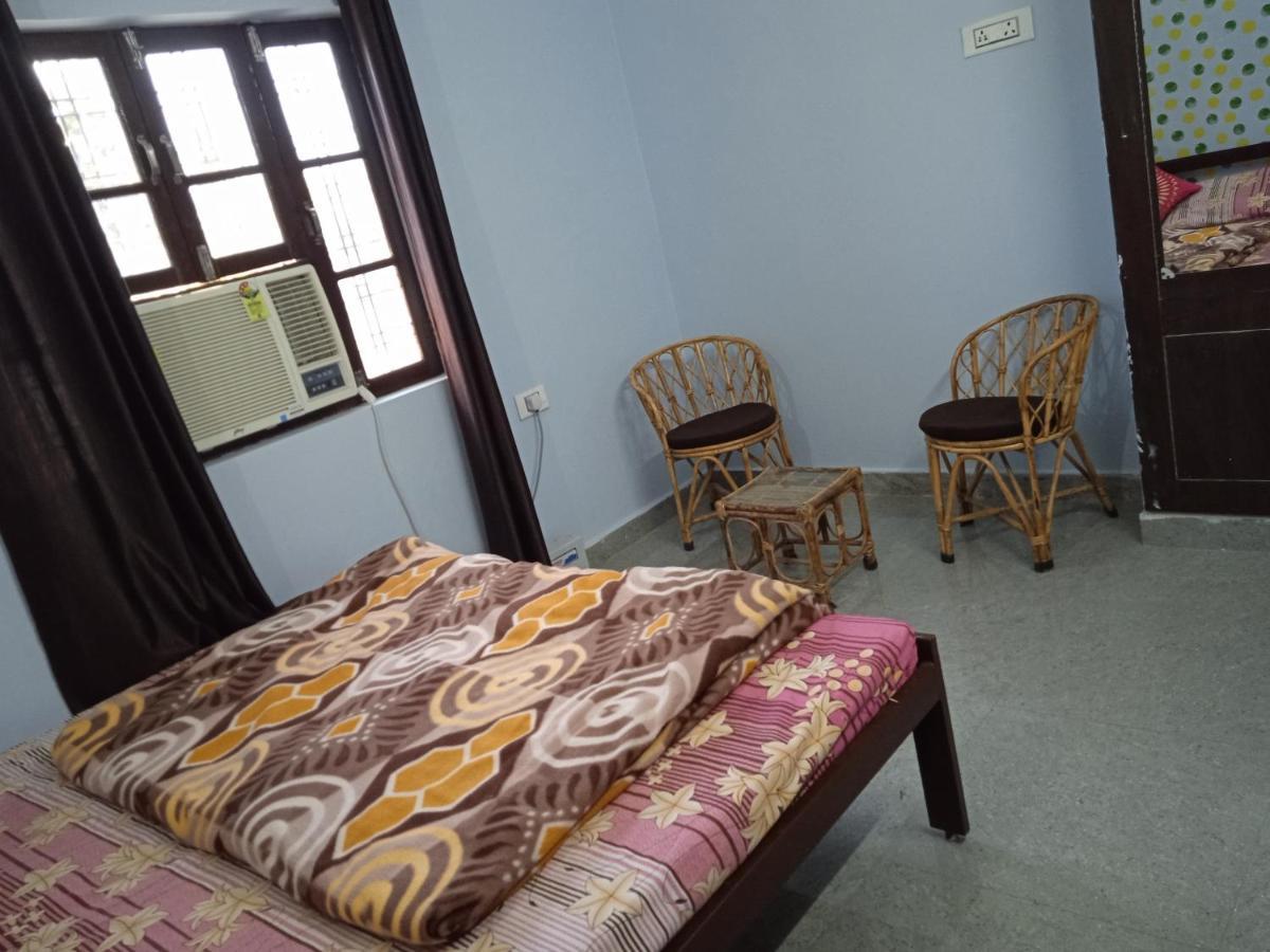 Triple1 Hostel & Homestay Rishīkesh Eksteriør billede