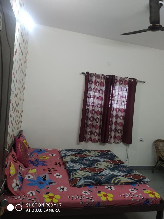 Triple1 Hostel & Homestay Rishīkesh Eksteriør billede